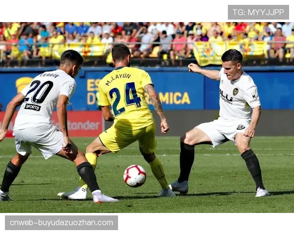 比利亚雷亚尔3-3塞维利亚，一场充满戏剧性的进球大战